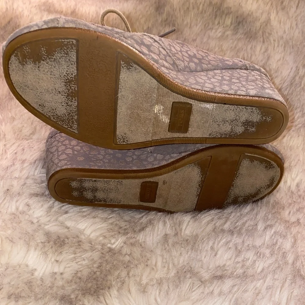 Toms Desert Taupe Moroccan Wedge Booties Suede 380813 Woman's 7.5